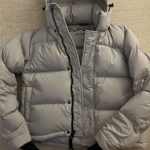 Aritzia Super Puff Shorty Marble Grey 2xs